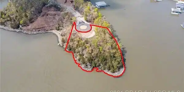 504 Forest Trace