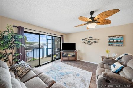 1562 Harbor Point