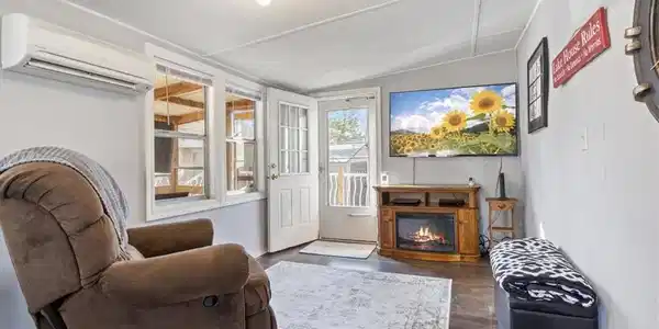 35 Driftwood Park Lane