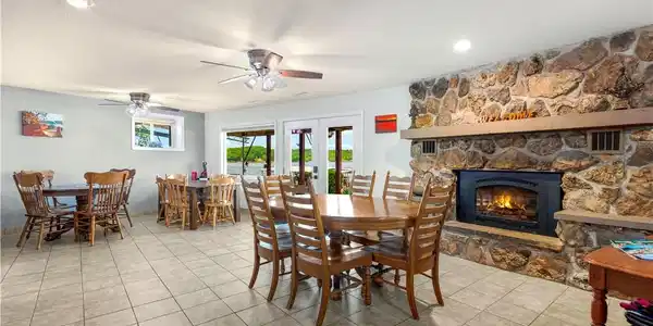 Image 3: large dining area