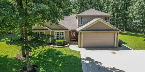 326 Bloomington Drive