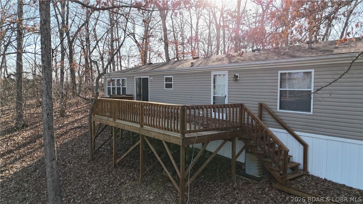 Image 3: Rear view of the home