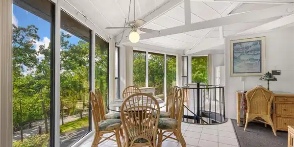 24 Tree Top Drive