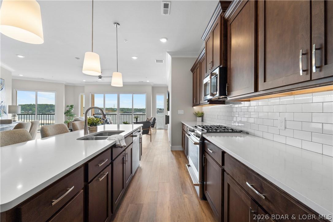 Image 3: Quality finishes throughout the unit.  Pick from o