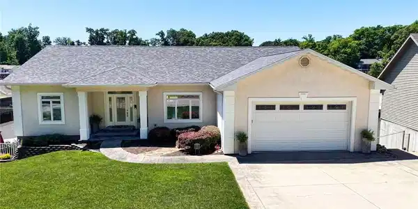 Image 3: Level Driveway with additional parking
