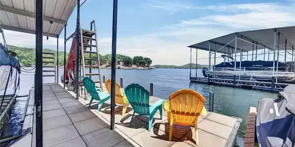 Image 3: This is Why you want a Lake house!