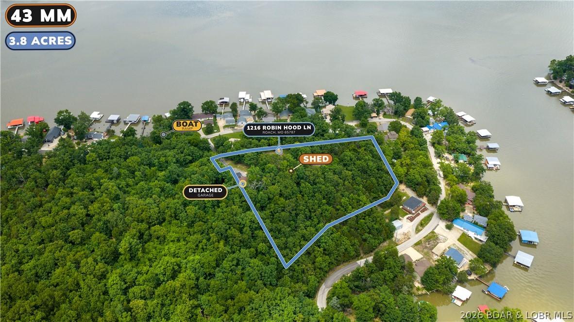 Image 3: Over 3 acres