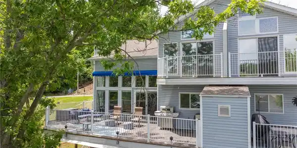 1089 Buckingham Drive