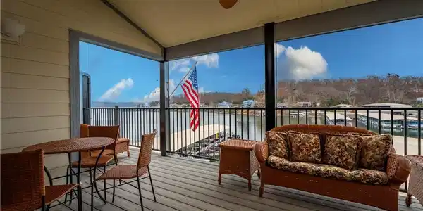 80 Willows Ridge Point