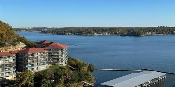 72 Palisades Lakeview Drive