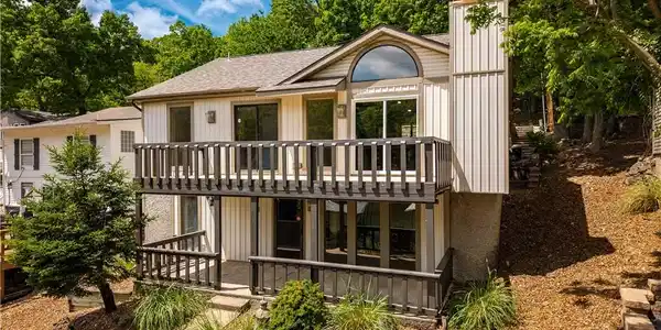 1801 Sunny Ridge Drive