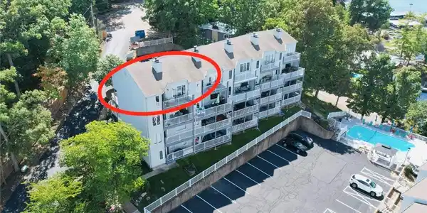 33 Crow Court