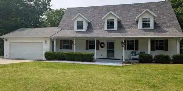 141 Cinnamon Ridge Drive