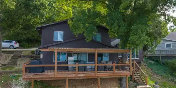 708 Windcrest Point