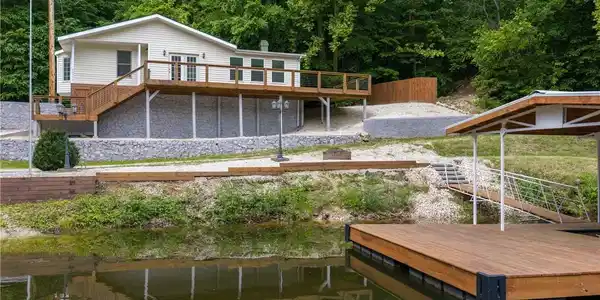 26587 Lakefront Lane