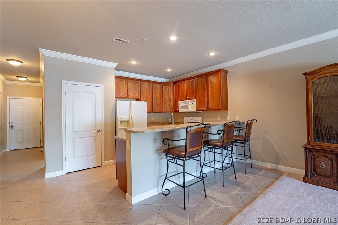 Image 3: Full kitchen