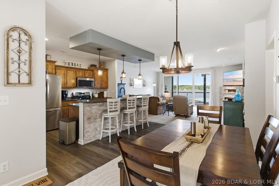 Image 4: The View Hits from the Moment you Walk In!