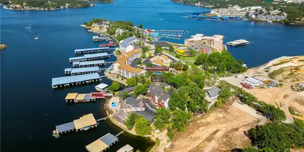 Image 4: Lake of the Ozarks