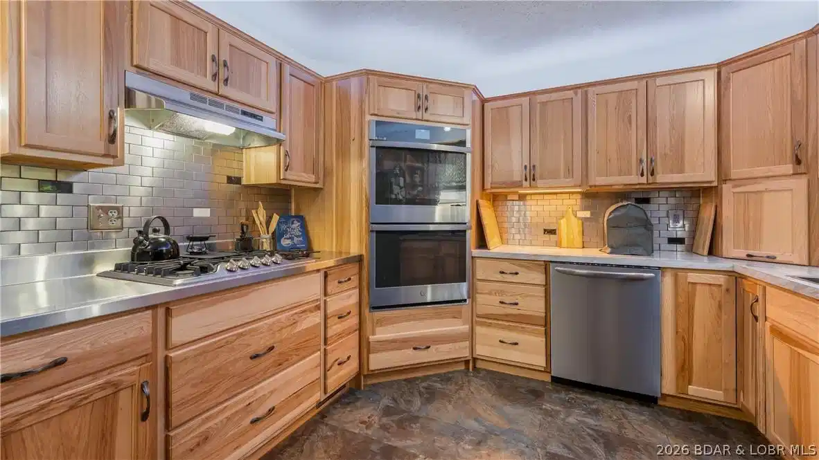 Image 1: New kitchen