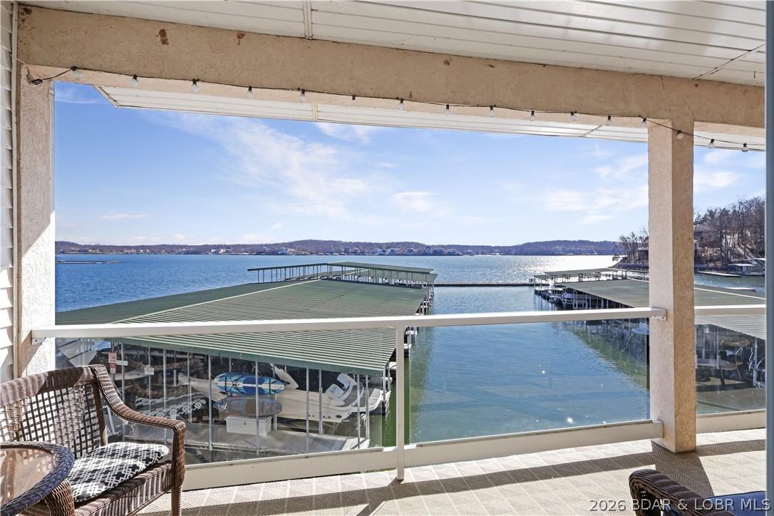 Image 1: Beautiful Lake Views