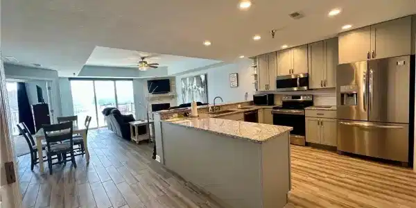4800 Eagleview Drive