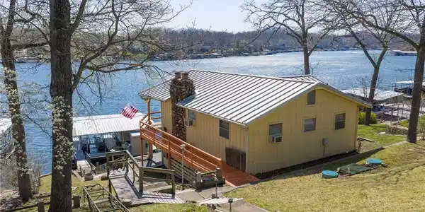 1054 Indian Hill Road