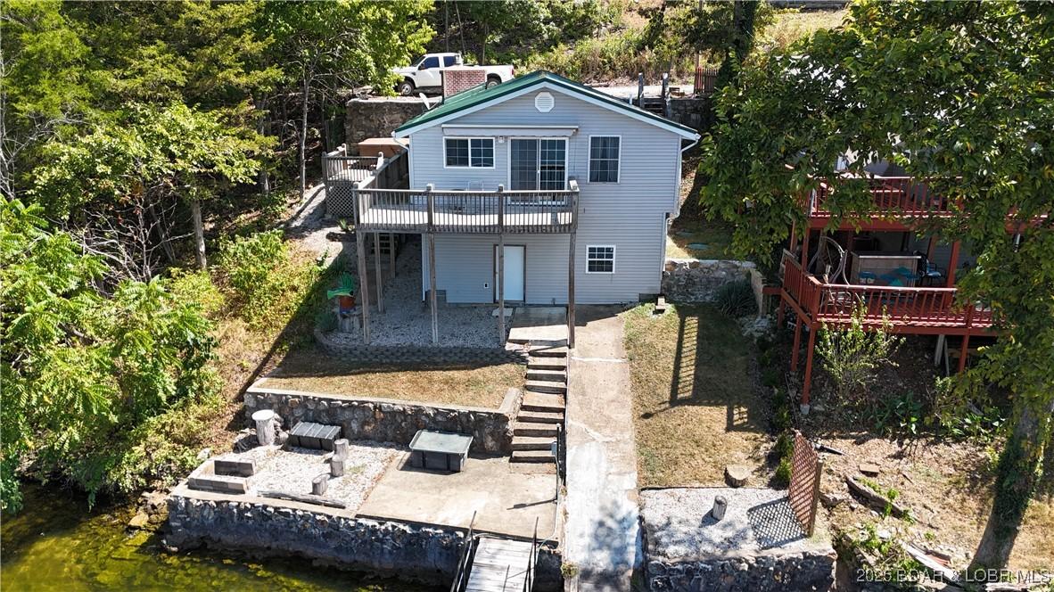 Image 1: Welcome to this Lakefront Gem