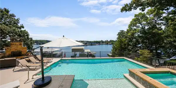1362 Grand Cove Road