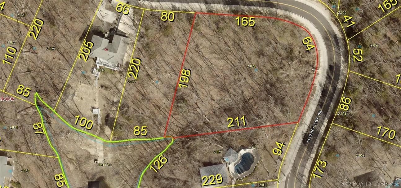 28 Regency Cove Drive, Lake Ozark, MO lhrmls01836659