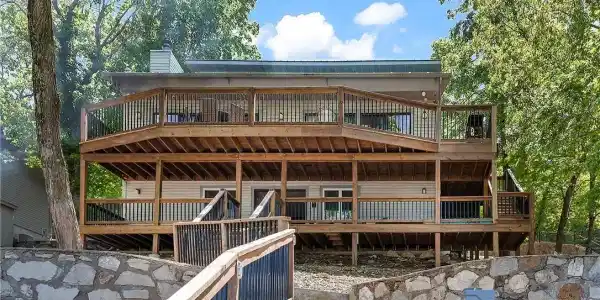 77 Treasure Cove