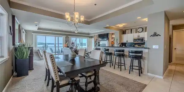 212 E Palisades Condo Drive