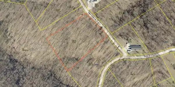 Image 2: Lot 5