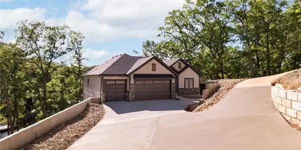 61 Eagle Crest Road