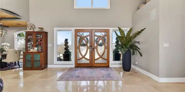 Image 4: gorgeous front entry doors