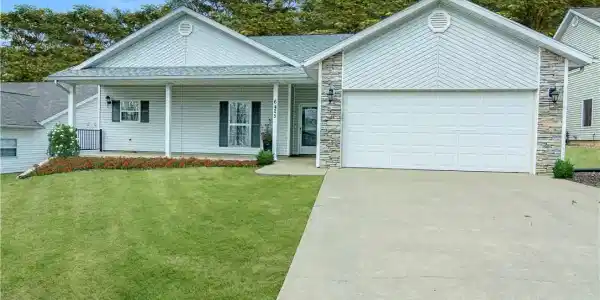 6425 Eagle Crossing