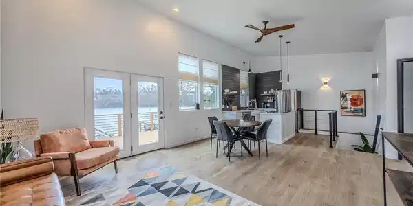 126 E Lakeview Acres Road
