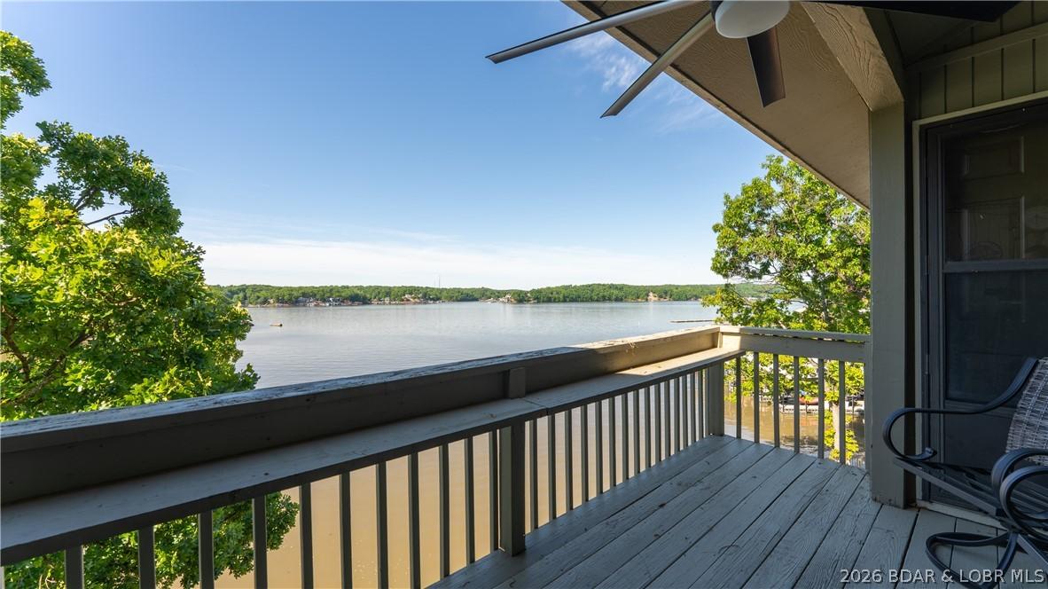 Image 3: Spacious deck with a view!