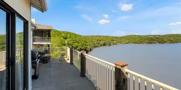182 Bluff Boulevard