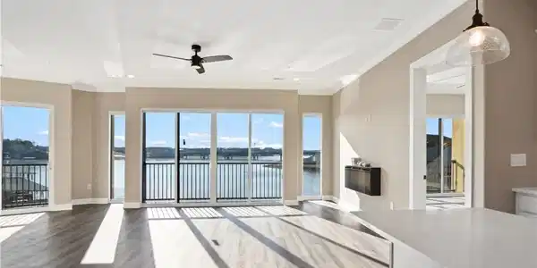 Image 3: The living room is ready for your personal touch a