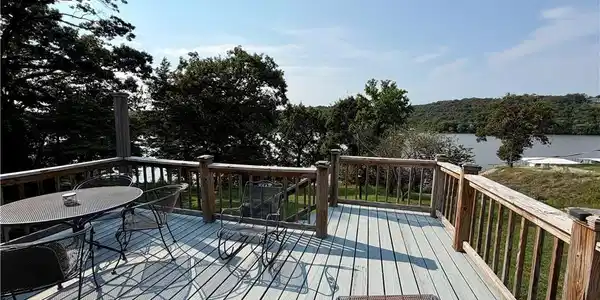 Image 4: lakeside deck