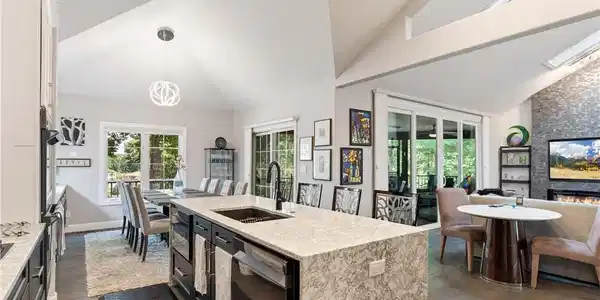 407 Greystone Lane