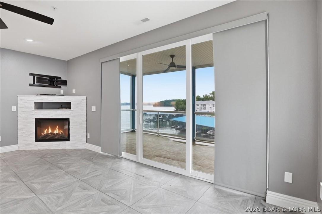 Image 4: Updated Sliding Glass Door & Energy Efficient Wind