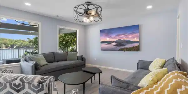 31020 Viewside Drive