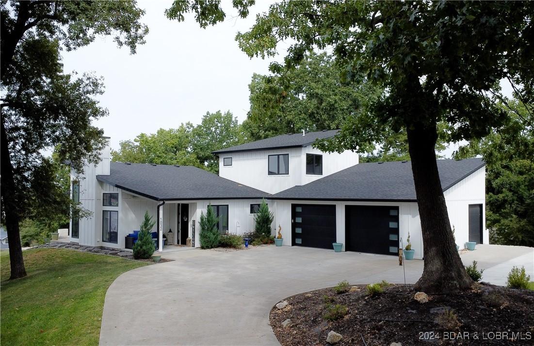 1032 Beacon Ridge Drive, Lake Ozark, MO - lhrmls-02483033 - LakeHomes.com