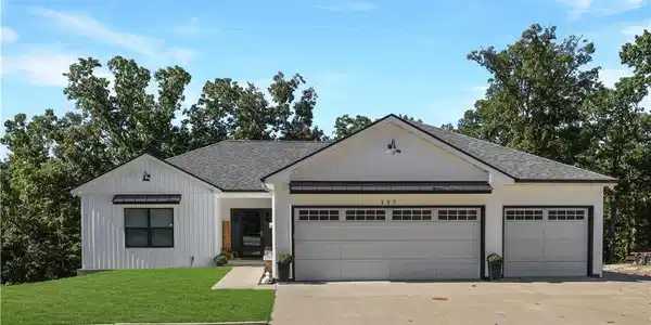 137 Spring Road