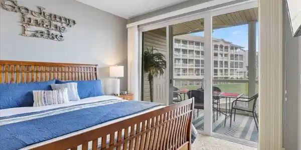 1215 Lands End Parkway