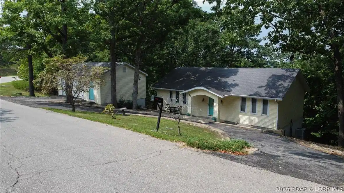 Image 1: Welcome to 25 View Dr.! Large garage and plenty of