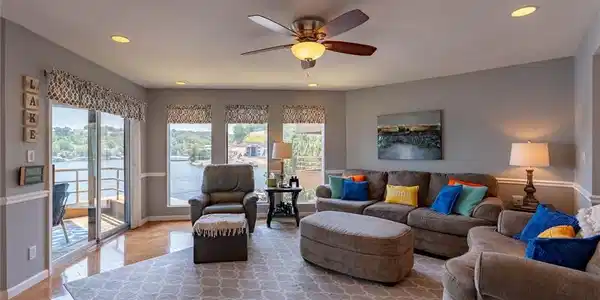 Image 4: Beautiful Hardwood Floors