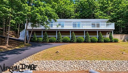 1212 Sweetwater Drive
