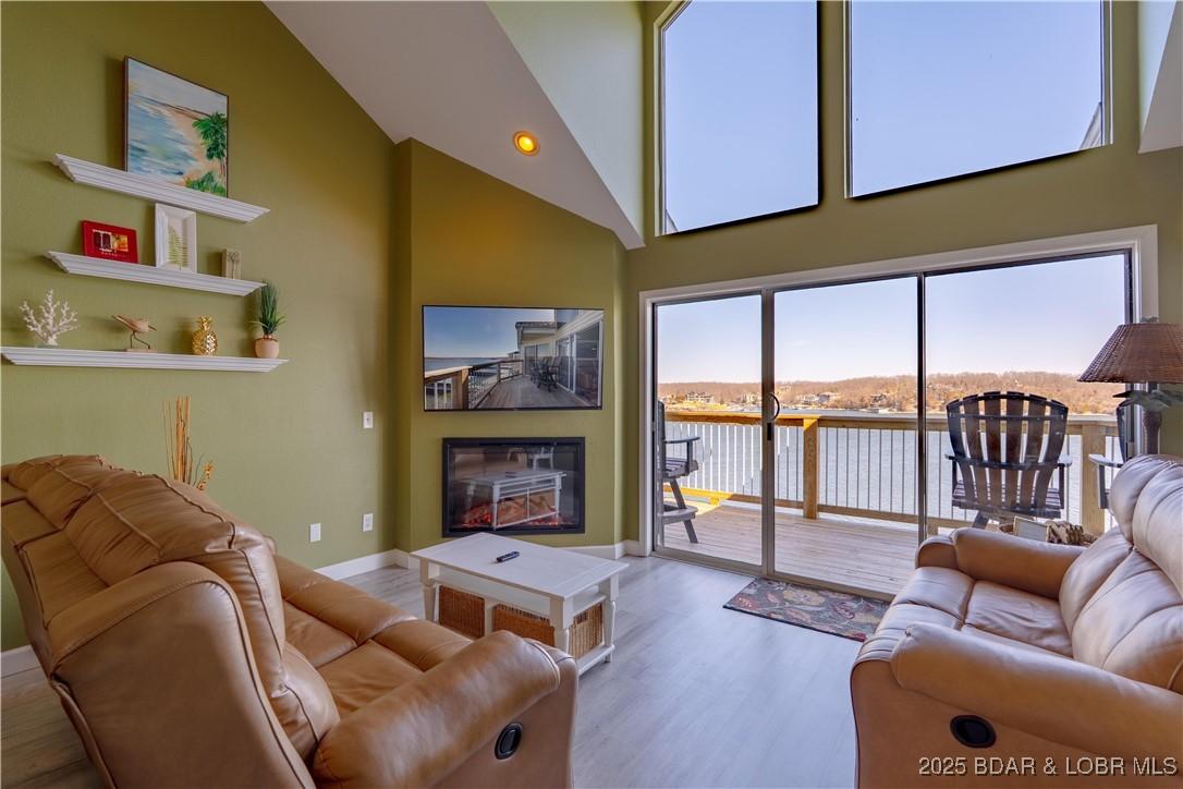 Image 1: Floor to ceiling windows